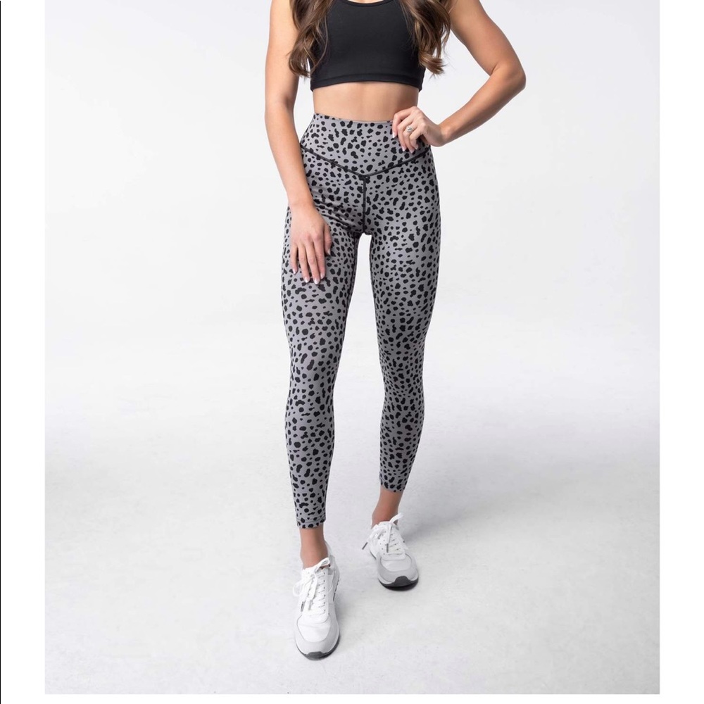 Balance Athletica Ascend Pant Snow Leopard